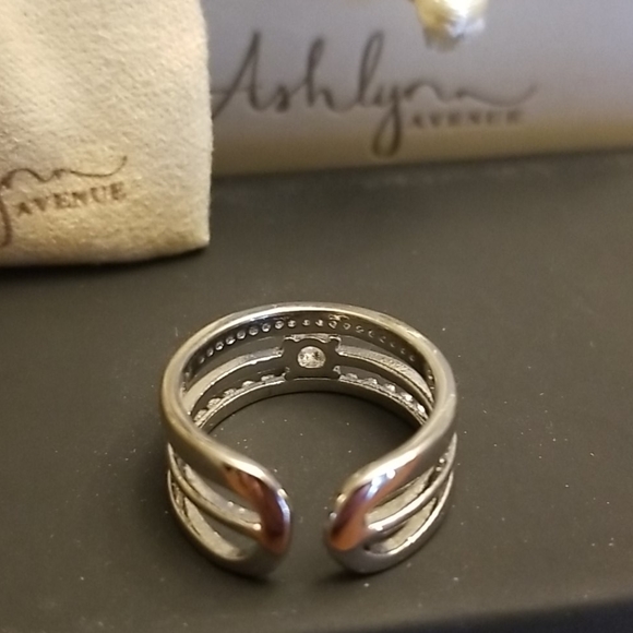 Gorgeous silver ring, size 7 - Picture 5 of 10